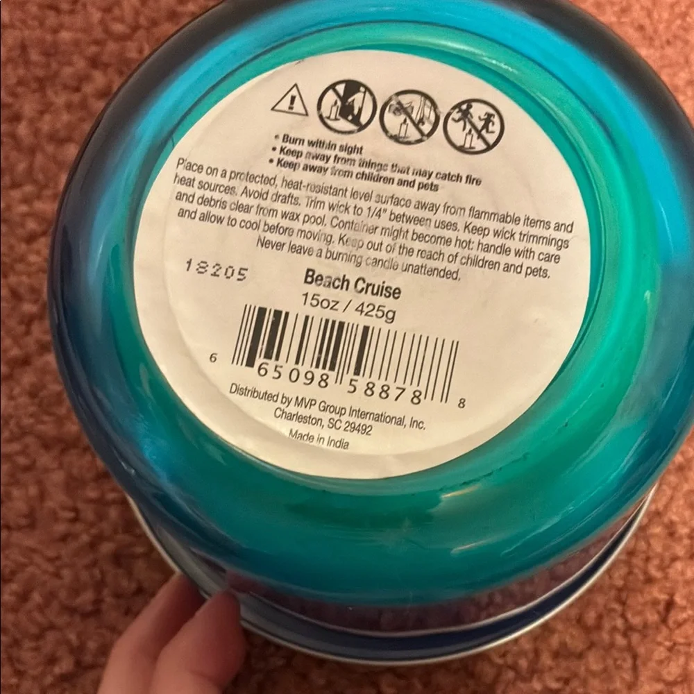 Beach Cruise Blue Scented Candle - Picture 6 of 6